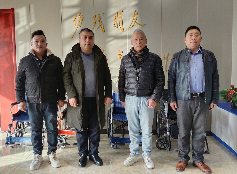 恩德萊董事長一行蒞臨恩德萊鄭州愛心店參加疫后市場規劃座談會